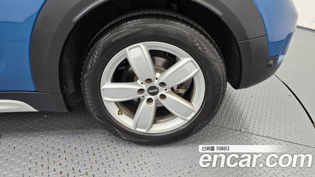 Mini Countryman 2018 — photo 7