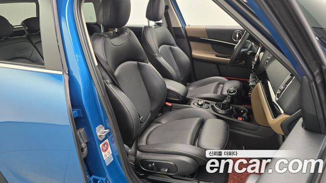Mini Countryman 2018 — photo 16