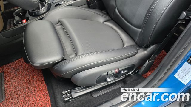 Mini Countryman 2018 — photo 30