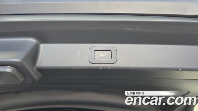 Land Rover Range Rover Sport 2023 — photo 24