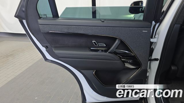 Land Rover Range Rover Sport 2023 — photo 15