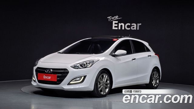 Hyundai i30 2015 — photo 1