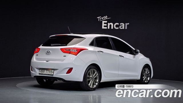 Hyundai i30 2015 — photo 2