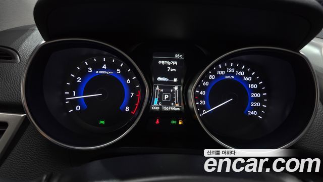 Hyundai i30 2015 — photo 11