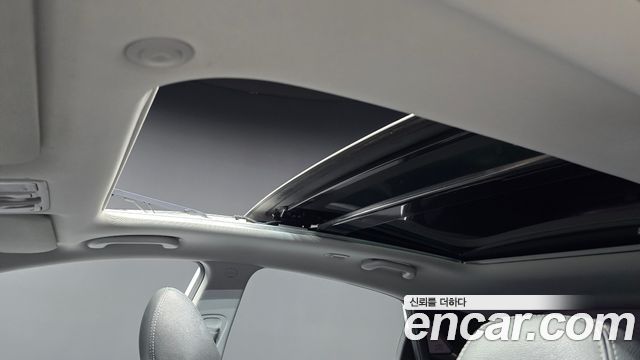 Hyundai i30 2015 — photo 23