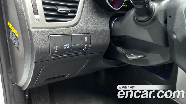 Hyundai i30 2015 — photo 26