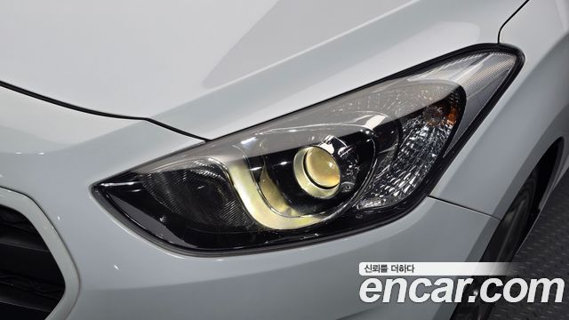 Hyundai i30 2015 — photo 8