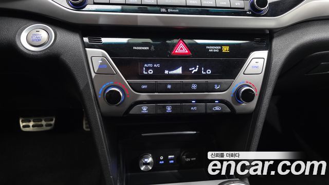 Hyundai AVANTE 2016 — photo 23