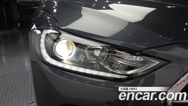Hyundai AVANTE 2016 — photo 8