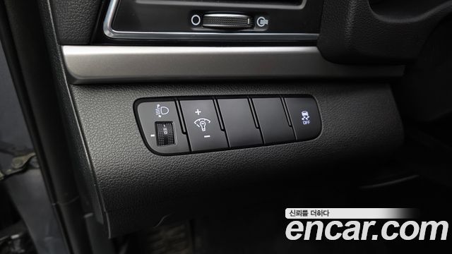 Hyundai AVANTE 2016 — photo 27