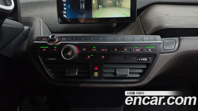 BMW i3 2018 — photo 20