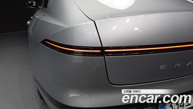 Hyundai Grandeur 2023 — photo 9