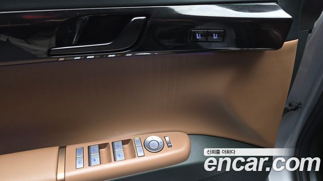 Hyundai Grandeur 2023 — photo 34