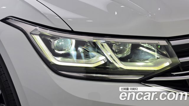 Volkswagen Tiguan 2021 — photo 8