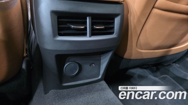 Cadillac CT5 2020 — photo 31
