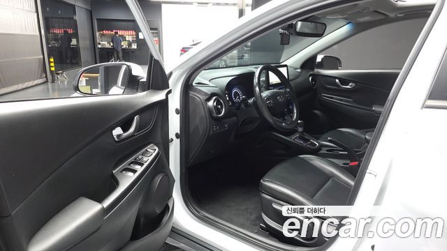 Hyundai Kona 2021 — photo 13