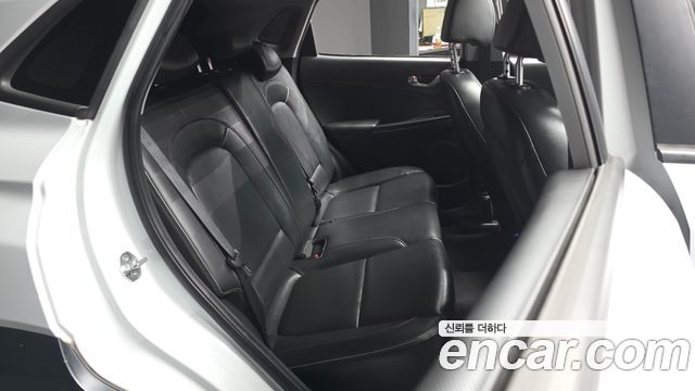 Hyundai Kona 2021 — photo 18