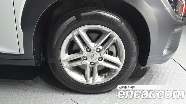 Hyundai Kona 2021 — photo 7