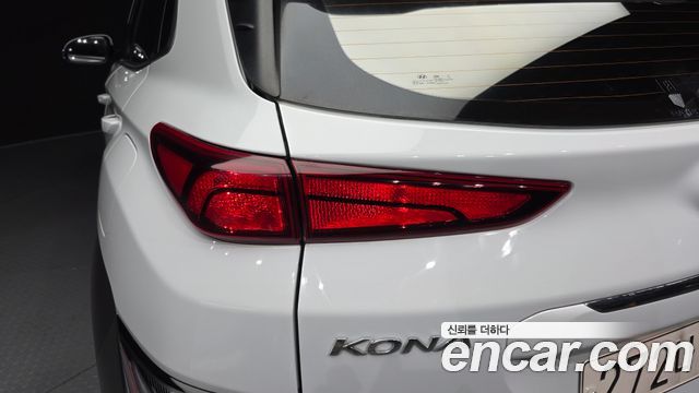 Hyundai Kona 2021 — photo 9