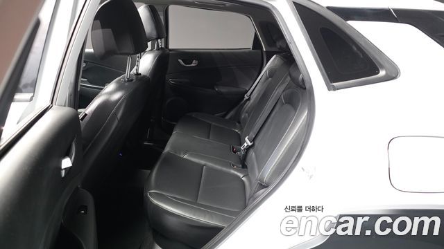 Hyundai Kona 2021 — photo 16