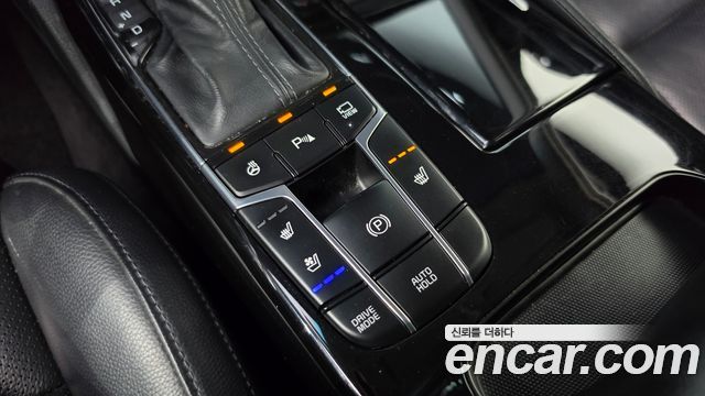 Kia K7 2016 — photo 16