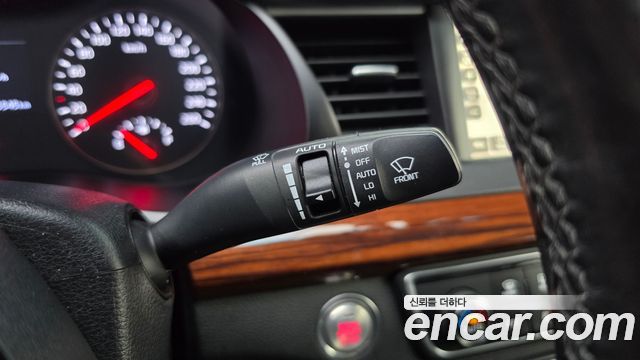 Kia K7 2016 — photo 19
