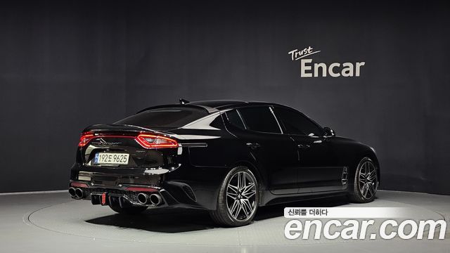 Kia Stinger 2018 — photo 2