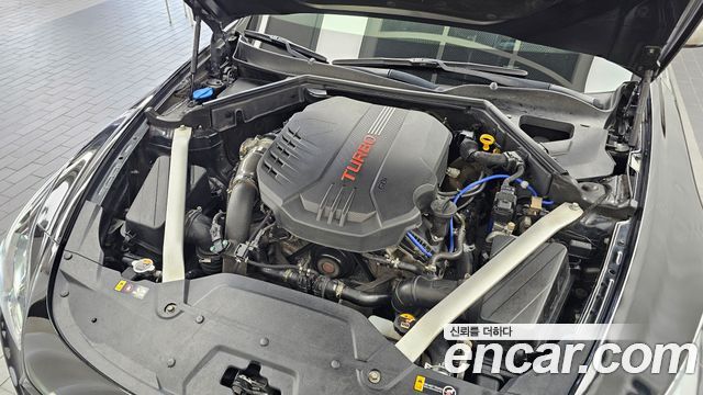 Kia Stinger 2018 — photo 6