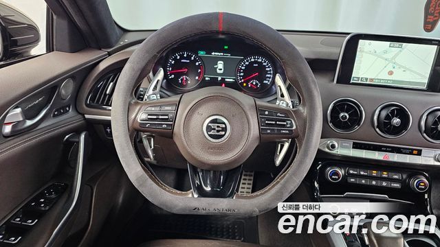 Kia Stinger 2018 — photo 13
