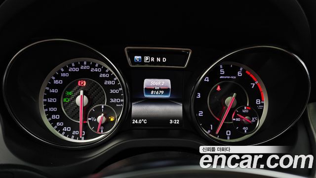 Mercedes-Benz GLA-Class 2016 — photo 8