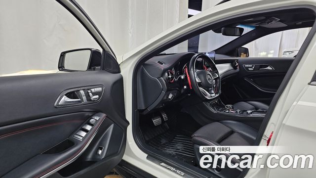 Mercedes-Benz GLA-Class 2016 — photo 10