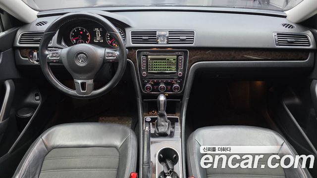 Volkswagen Passat 2014 — photo 7
