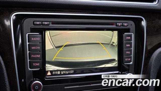 Volkswagen Passat 2014 — photo 16