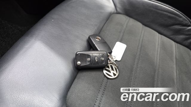 Volkswagen Passat 2014 — photo 20