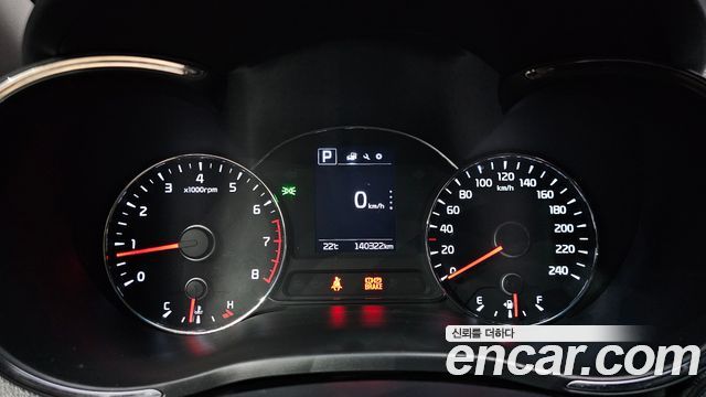 Kia K3 2016 — photo 11