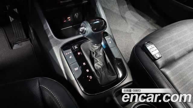 Kia K3 2016 — photo 12
