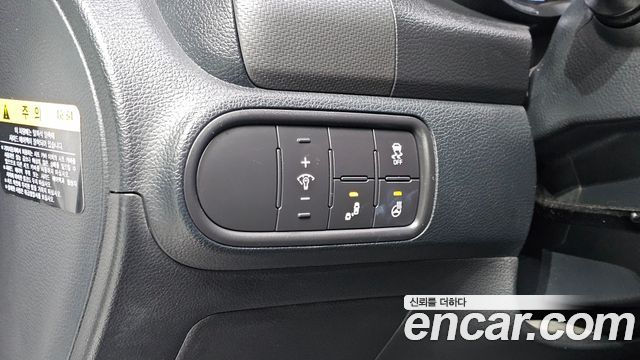 Kia K3 2016 — photo 25