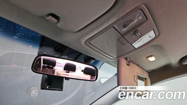 Kia K3 2016 — photo 27