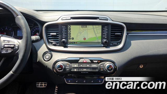 Kia Sorento 2017 — photo 14