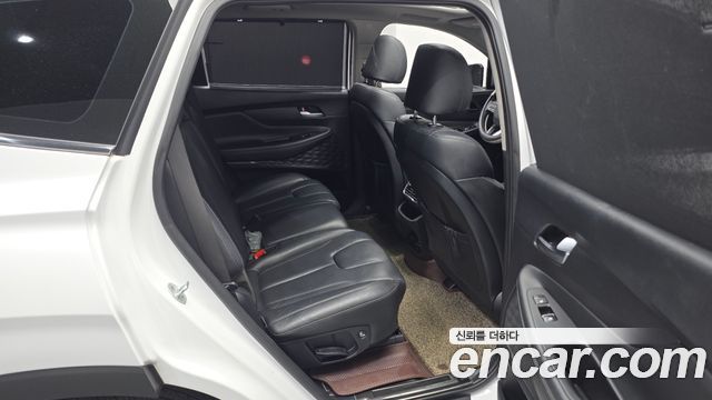 Hyundai Santafe 2019 — photo 17