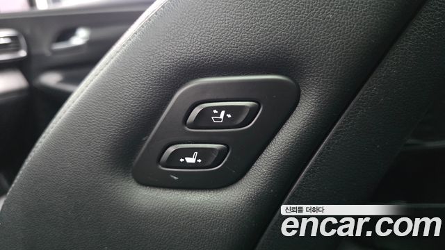 Hyundai Santafe 2019 — photo 23