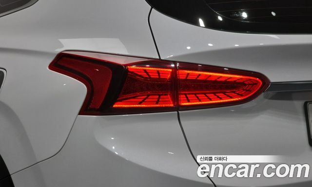 Hyundai Santafe 2019 — photo 9