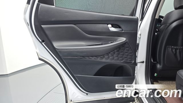 Hyundai Santafe 2019 — photo 15