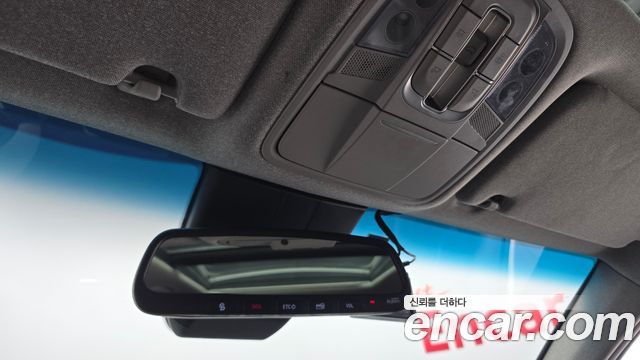 Hyundai Santafe 2019 — photo 28