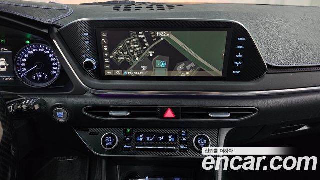 Hyundai Sonata 2022 — photo 18