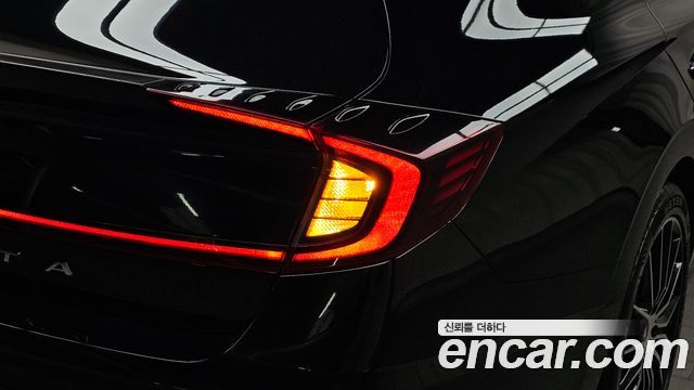 Hyundai Sonata 2022 — photo 9