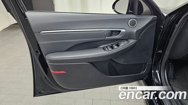 Hyundai Sonata 2022 — photo 14
