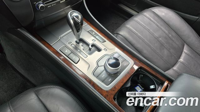 Hyundai Equus 2012 — photo 9