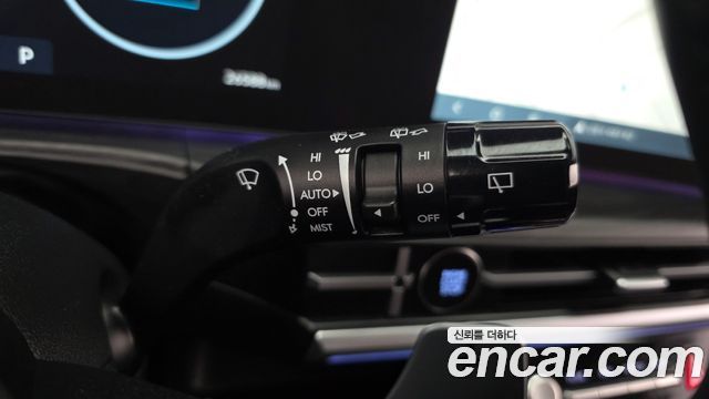 Hyundai Santafe 2024 — photo 25