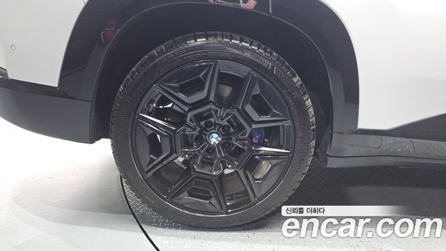 BMW XM 2023 — photo 5
